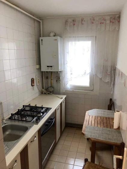 Apartament cu 3 camere la etaj intermediar, finisat mobilat si utilat - 2