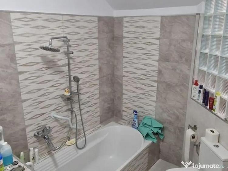 Casa / Vila cu 5 camere de vanzare in zona Tomis Mall - 16