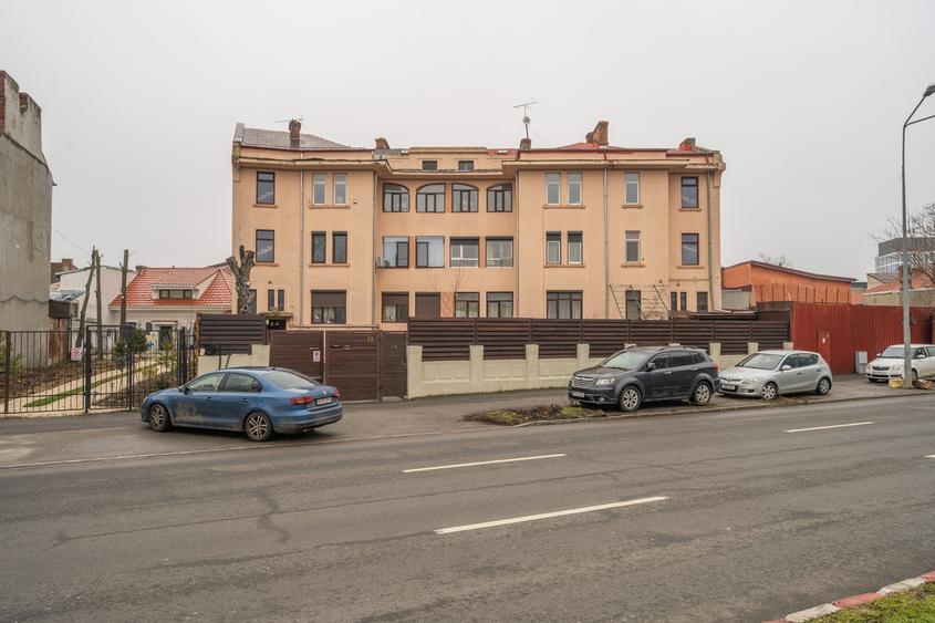 Tudor Vladimirescu, apartament spatios, 4 camere, 98 mp, comision 0% - 16