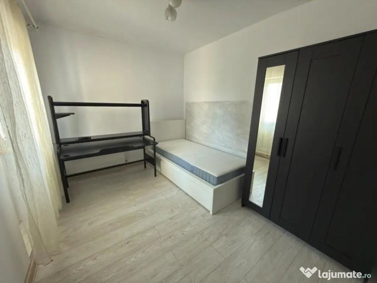 Apartament cu 3 camere semidecomandat în Mărășești