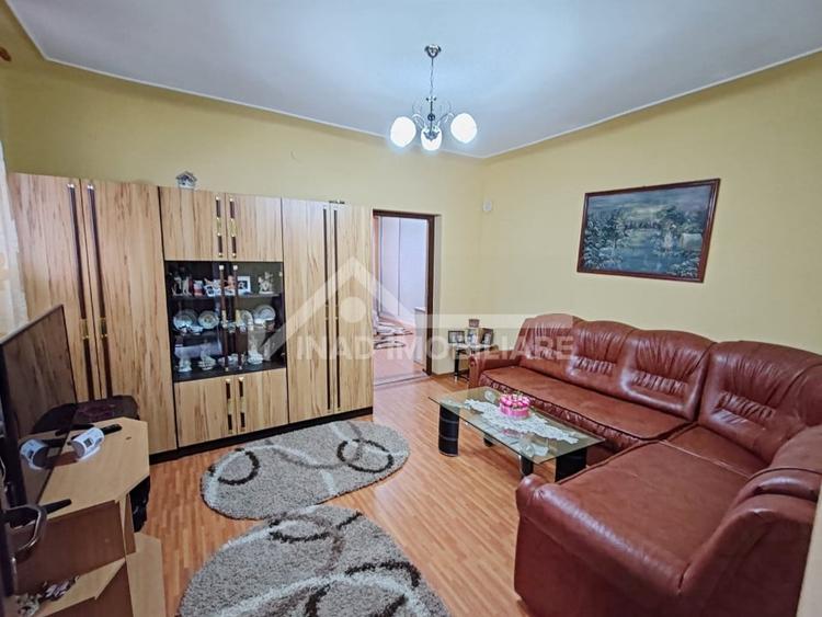 Casa individuala, 100 mp utili, 242 mp teren, Str. Trandafirilor - 7