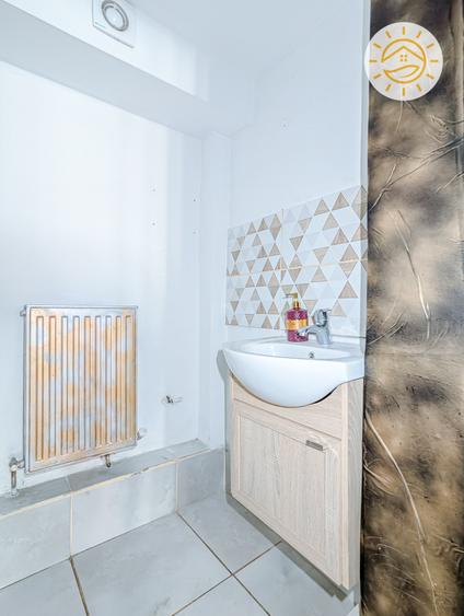 Spatiu comercial cu vitrina la strada in Centrul Istoric - 7