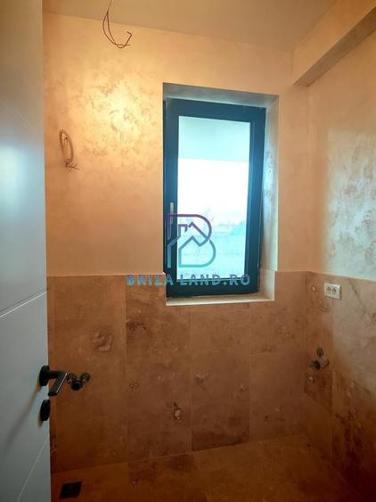 Mogosoaia, zona Livezilor, casa P+2E, 4 camere, 4 bai, teren 350mp - 7