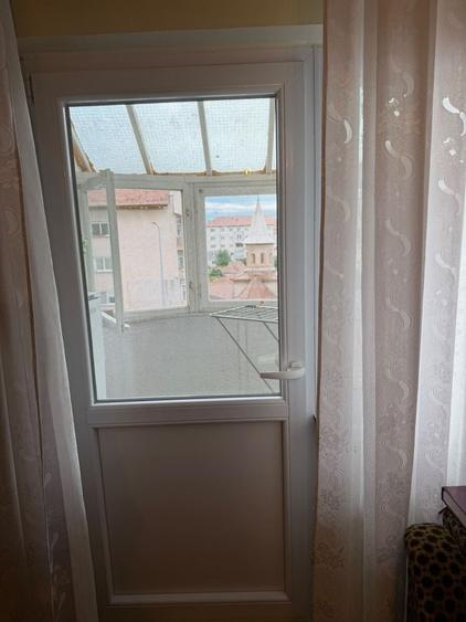 Vand apartament cu 2 camere decomandat. - 2