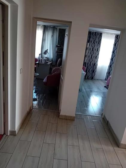 Apartament de vanzare - 3