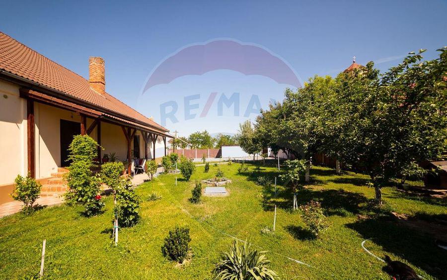 Casa cu 3 apartamente, piscina ?i 1000 mp teren, vanz... - 13