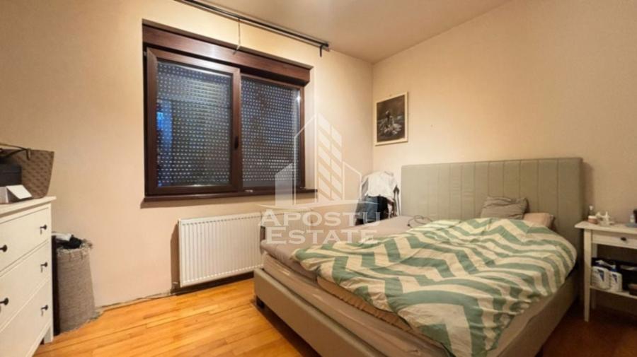 Casa individuala 4 camere, teren 477 mp, terasa 30 mp, zona Fratelia - 4