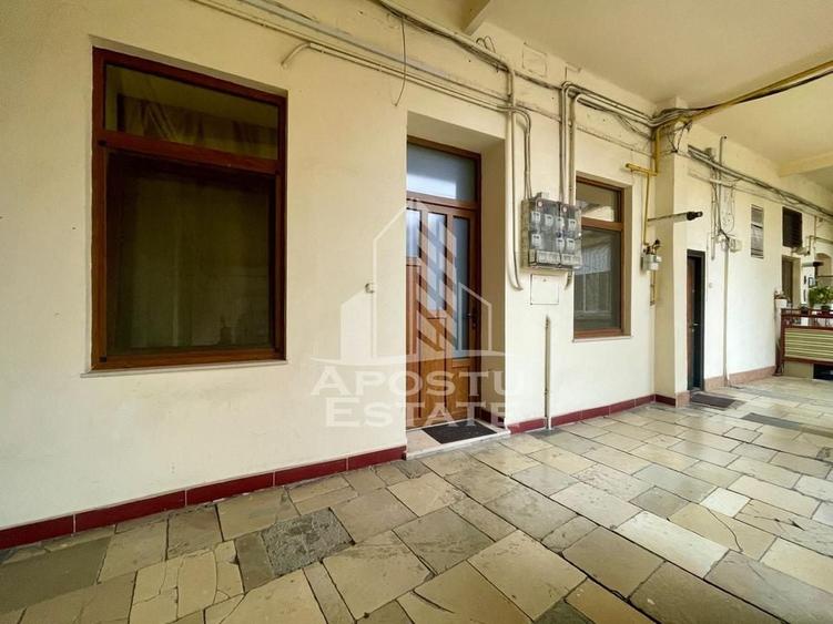 Apartament 3 camere, curte cu acces auto, ULTRACENTRAL - 14