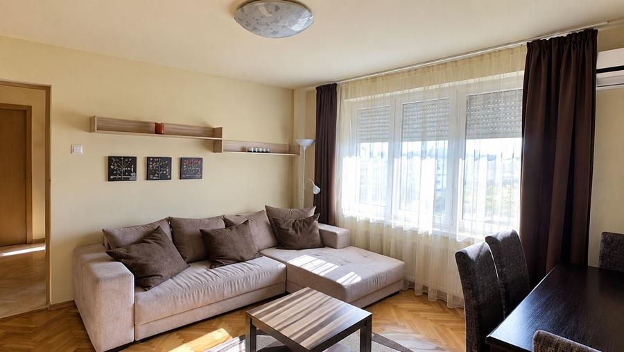 Apartament cu 2 camere semidecomandat în Ultracentral