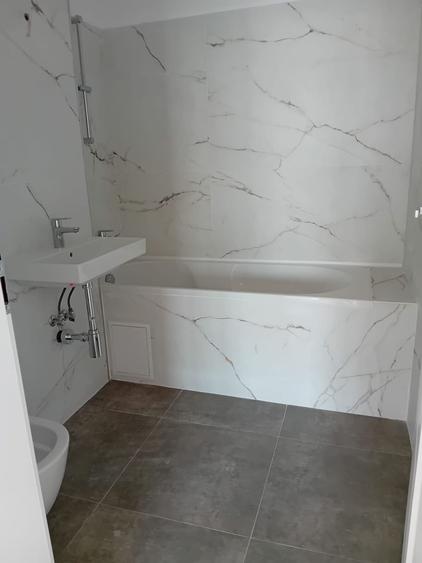 Apartament cu 3 camere decomandat în Aurel Vlaicu