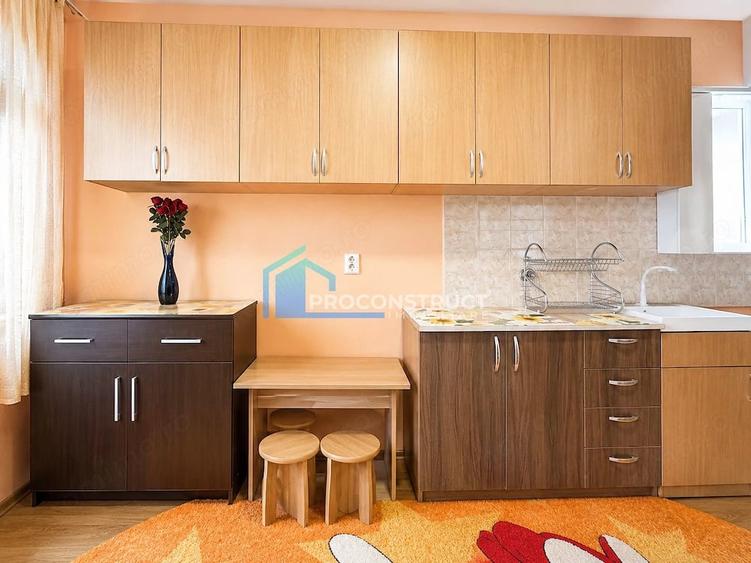 Apartament cu 3 camere decomandat în Dâmbovița
