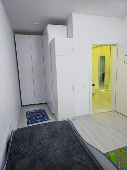 Apartament cu 2 camere decomandat în Berceni