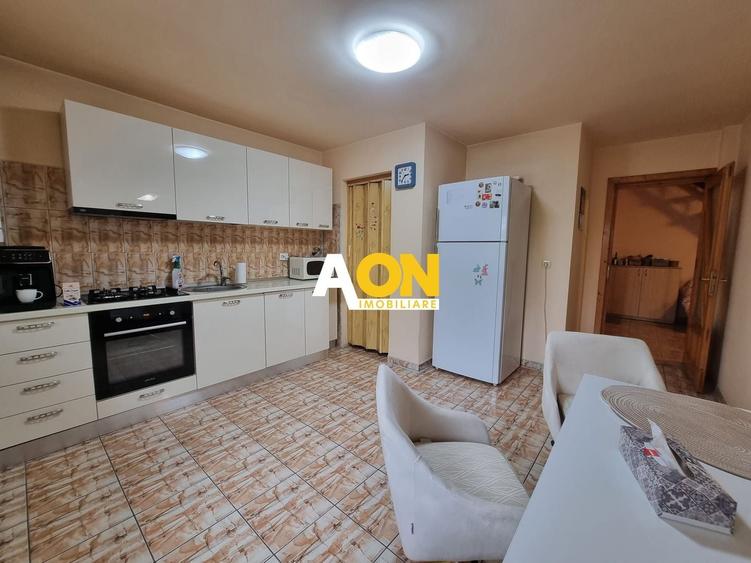 Casă individuală cu 5 camere cu Teren 660 Mp în Micești
