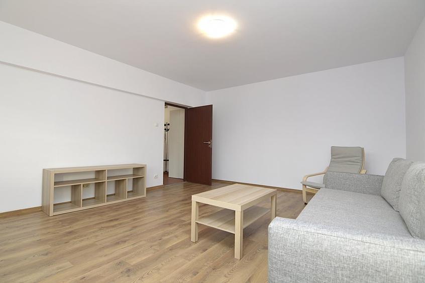 Apartament cu 2 camere decomandat, mobilat în Calea Călărașilor