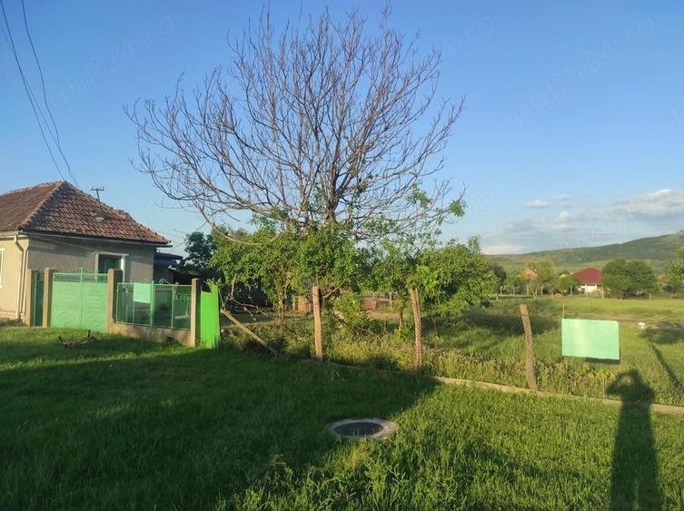 Teren de 1400 mp, în Galșa