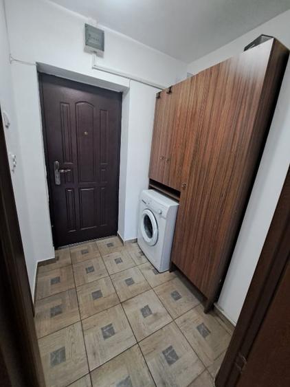 Garsonieră semidecomandată, mobilată în Dristor