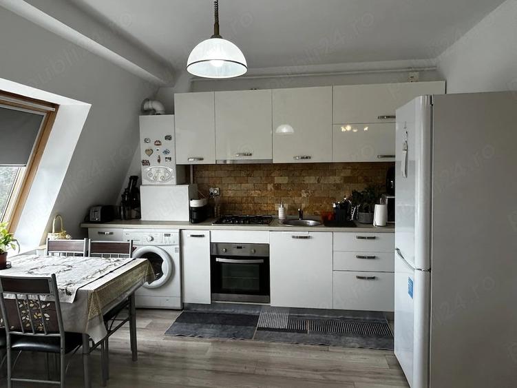 Apartament cu 2 camere decomandat în Lipovei