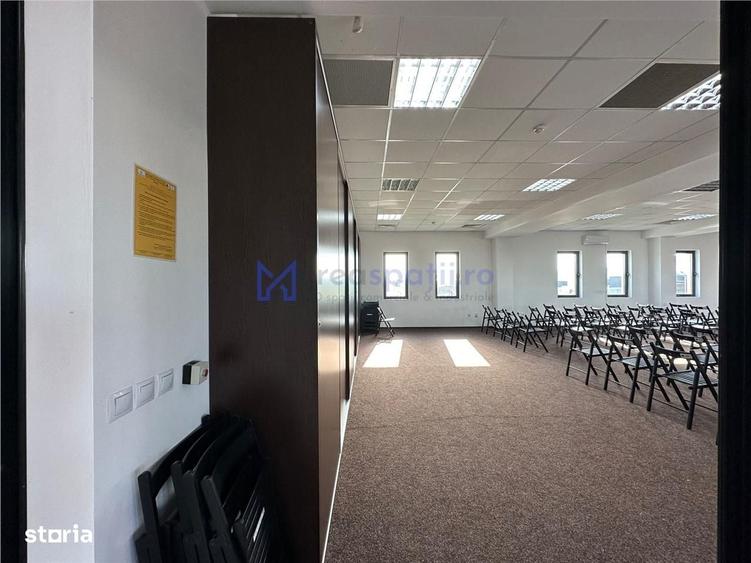 Spațiu comercial, de 230 mp, în Uricani