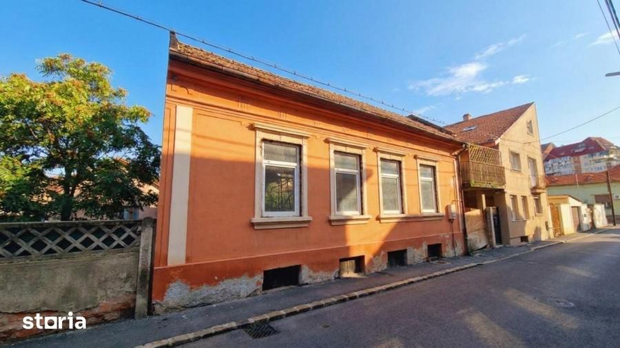 Casă cu 3 camere cu Teren 180 Mp în Eminescu