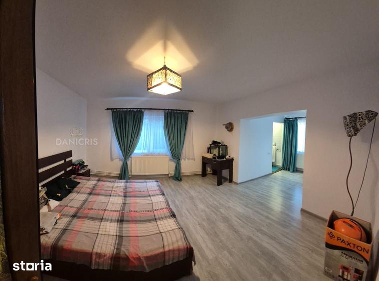 Casă cu 3 camere cu Teren 586 Mp în Valu lui Traian
