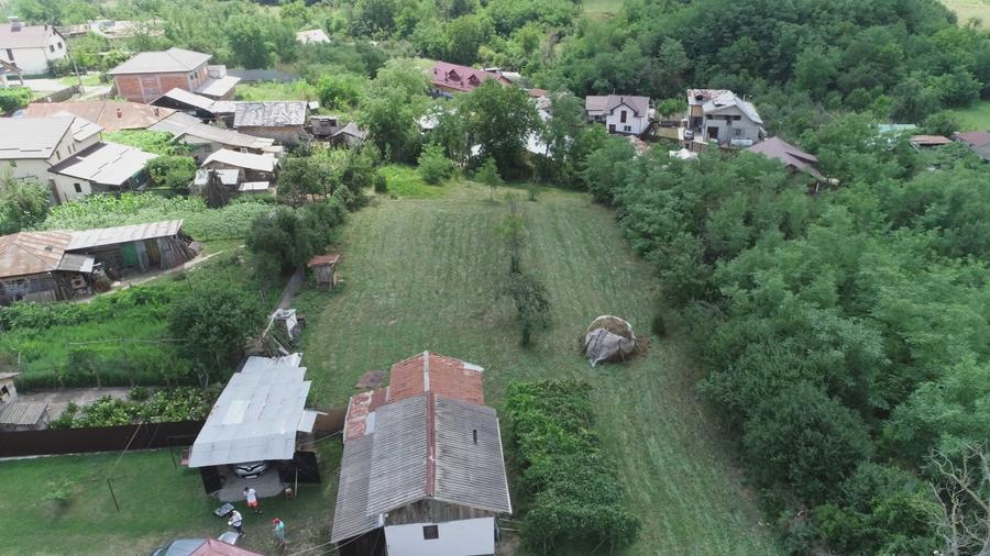 Casă cu 3 camere în Plopeni