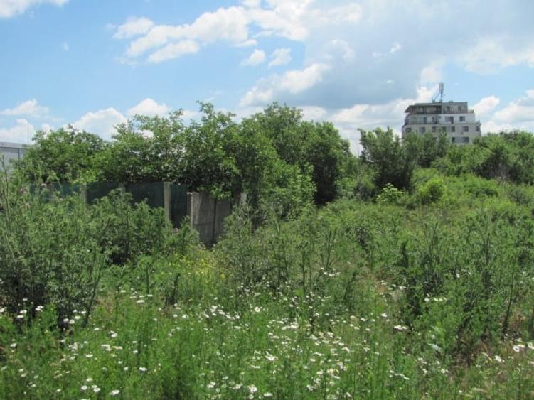 Teren Construcții intravilan de 5900 mp, în Prelungirea Ghencea