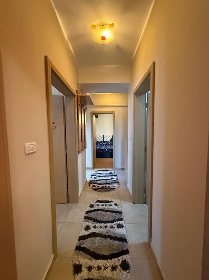 Apartament cu 3 camere în Girocului