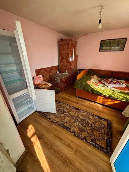 Casă cu 3 camere cu Teren 1000 Mp în Vădăstrița