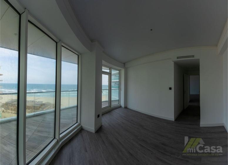 Apartament cu 3 camere decomandat în Nord