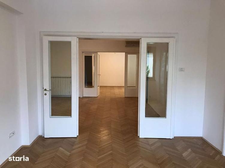 Apartament cu 4 camere semidecomandat, mobilat în Amzei