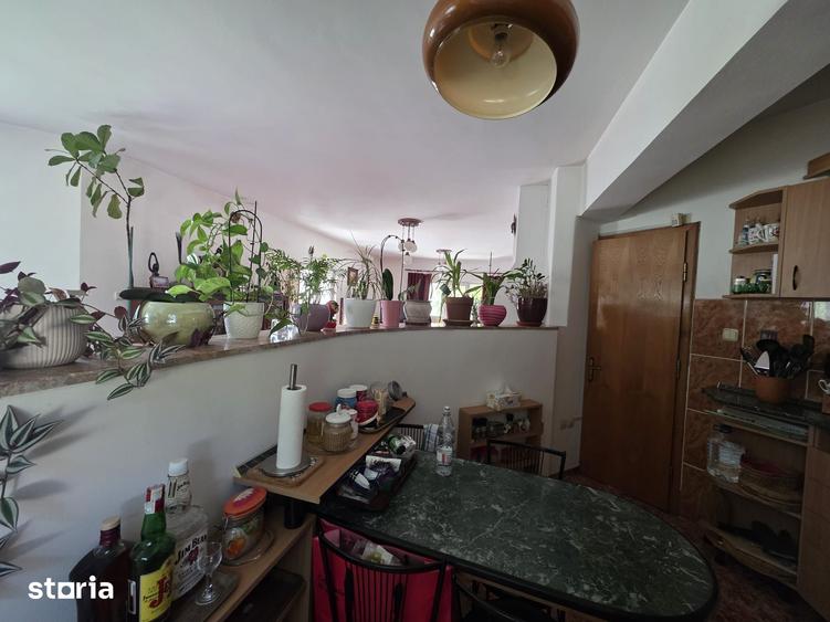 Casă cu 5 camere cu Teren 932 Mp în Giroc
