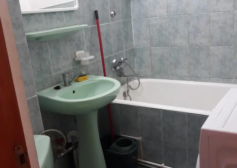 Vand apartament 2 camere decomandat - 6