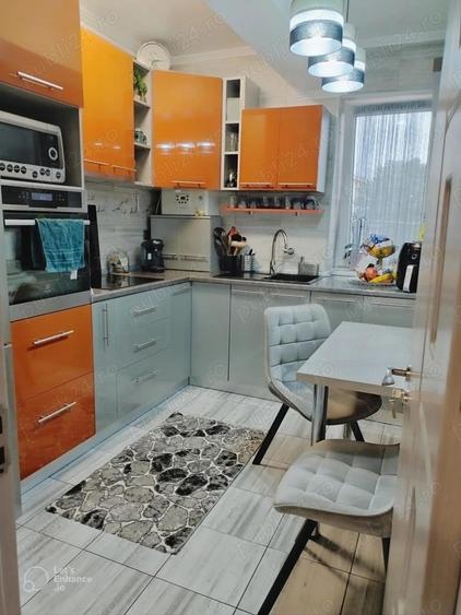 3 camere Titan Ozana, Pallady - 1