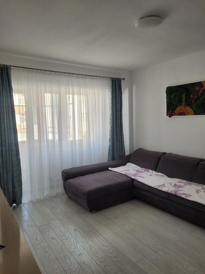 Inchiriez apartament 2 camere zona centru - 10