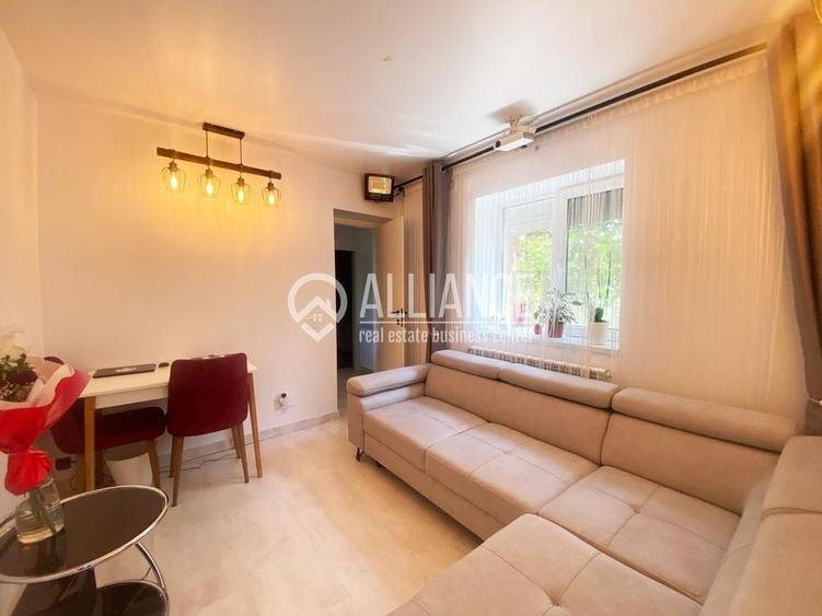 Valu lui Traian (COD 07) Casă  3 camere cu teren  de 930 mp - 9