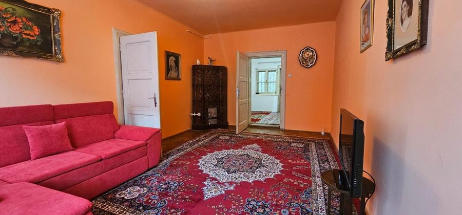 Apartament 3 camere cu  2 unități locative, str Postavarului, vedere Tampa - 2