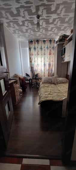 Apartament 3 camere decomandat - 1