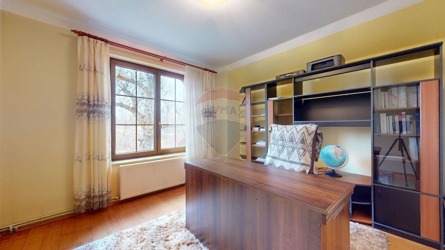 Casă de vânzare Bran Sohodol teren  intravilan 10.331 mp două locuințe - 5