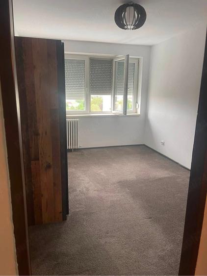 Apartament de vanzare - 3