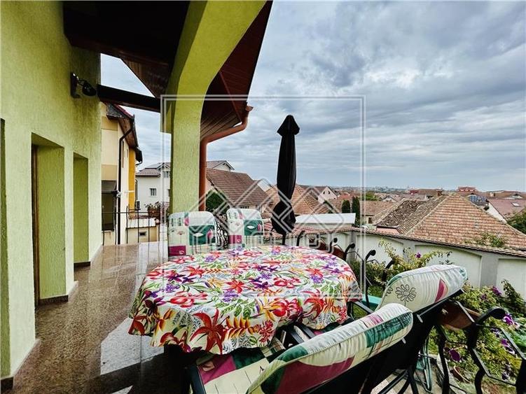 Casa de vanzare in Sibiu - individuala - 278 mp utili - - 46