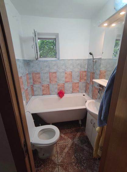 Persoana fizica apartament 2 camere Podu ros kaufland nicolina - 1