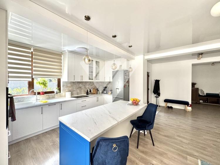 Casa de lux 4 camere terasa pivnita si teren 1007 mp Daia Noua Sibiu - 9