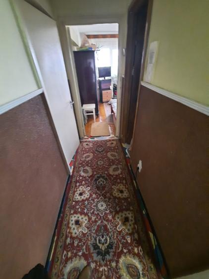 Apartament cu  3 camere, etaj 5/10, zona Podu Ros - 9