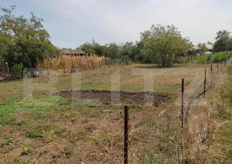 Casa renovabila/demolabila cu 2300 mp teren, Varvor/Bujoru - 2