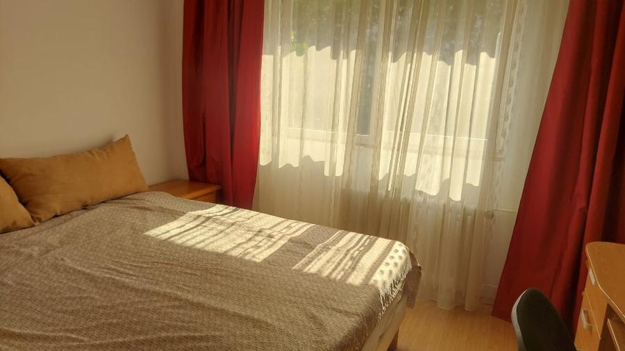 2 cam decom metrou Dristor, et.2/10, de închiriat 500 Eur mobilat, proprietar - 12
