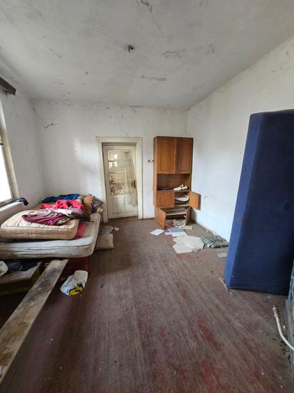 CASĂ DE VÂNZARE CU 3 CAMERE IN ZONA BUCUREȘTI-NOI -PARCUL BAZILESCU SEC.1 - 19