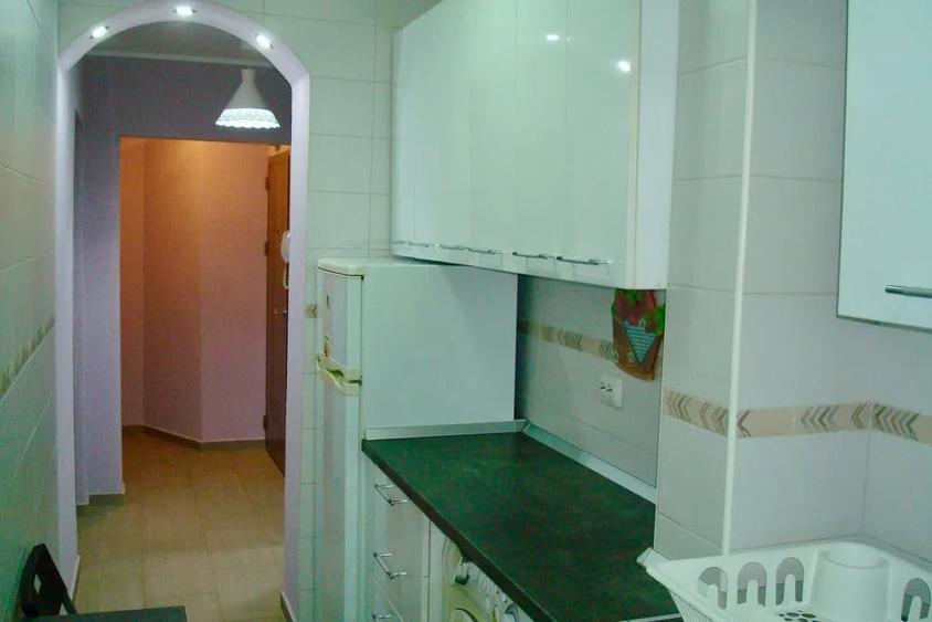 Garsoniera, decomandata, 38 mp, 5 min metrou, bloc reabilitat, Jiului-Pajura - 7