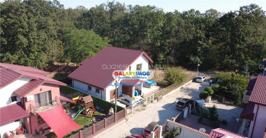 Vila cu garaj Padurea Pantelimon - 4 camere