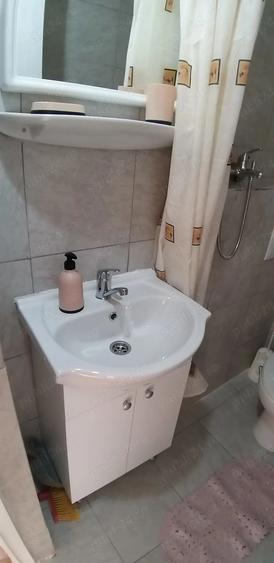 Gars. 11 mp de inchiriat - 4