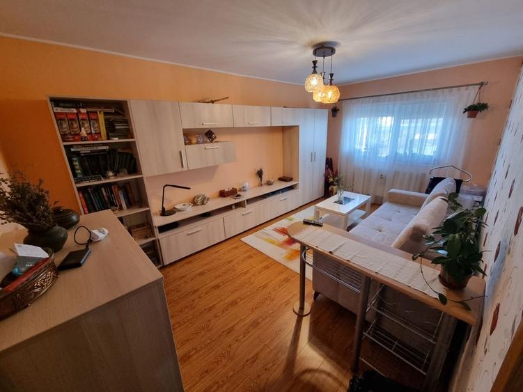 Apartament 2 camere decomandat zona Km 4-5 - 2